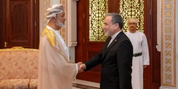 عراقجي في مسقط: دعوة لإطار أمني إقليمي ومناقشة تهدئة التوتر حول هرمز