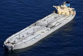 ناقلات الظل تكسر الحصار: إيران تلتف على القيود الأمريكية وتصدّر ملايين البراميل