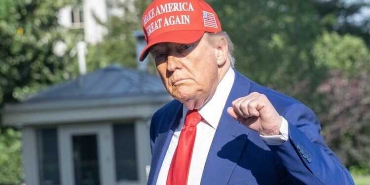 ترامب: إيران خسرت وتسعى لاتفاق… وسنغادر خلال أسابيع