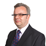 محاولات الاغتيال… الحديث المشترك بين تشارلز وترمب