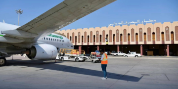 استئناف رحلات دولية من مطار البصرة ضمن خطة لتوسيع شبكة الخطوط الجوية العراقية