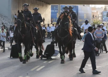 إسرائيل تلغي احتفال “ميرون” الديني قرب حدود لبنان لأسباب أمنية