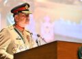 قائد الجيش الباكستاني: نقود جهوداً لدفع واشنطن وطهران نحو المفاوضات