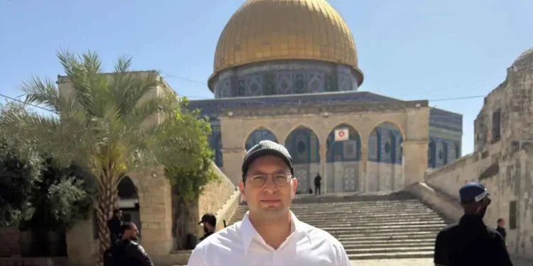 وزير إسرائيلي يقتحم الأقصى وسط دعوات يمينية لتوسيع السيطرة على الحرم القدسي