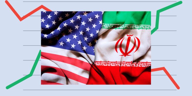 مفاوضات تحت النار.. طهران وواشنطن تقتربان من صفقة مؤقتة وسط عقدة اليورانيوم وهرمز