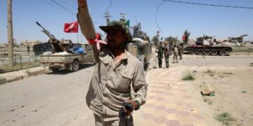 الحشد الشعبي يوجه ضربة لـ”داعش” في صحراء البعاج ويقتل ثلاثة من عناصره