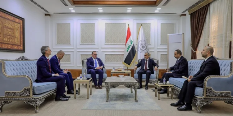 بغداد وواشنطن تبحثان الإصلاح الاقتصادي.. والحكومة تتجه لاعتماد موازنة البرامج