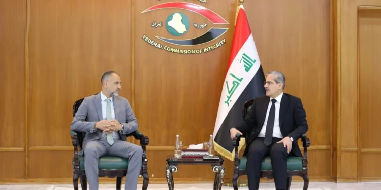 بغداد ولندن تبحثان ملاحقة عوائد الفساد وتعزيز الحوكمة الرقمية