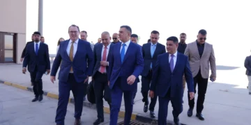 القائم بالأعمال الأميركي يصل البصرة لبحث التعاون الثنائي