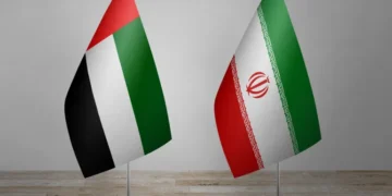 الإمارات تنفي الإفراج عن أموال إيرانية مجمدة.. رسائل تهدئة وسط تعقيدات التسوية الإقليمية
