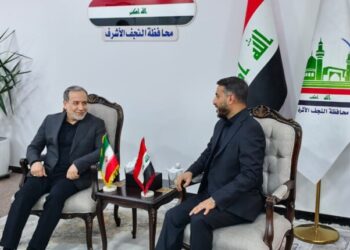 عراقجي يصل إلى النجف وسط أنباء عن ترتيبات لمراسم تشييع علي خامنئي