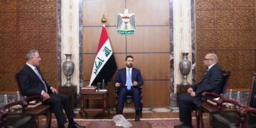 الزيدي يشرف على انتقال قيادة الأمن الوطني.. تأكيد على استمرارية المؤسسة وتعزيز التنسيق الأمني1
