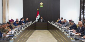 الزيدي يطلق مشروع مليون قطعة أرض سكنية ويخصص إيرادات للمحافظات.. تشديد على حصر السلاح ومكافحة الفساد