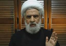 قاسم يهاجم مفاوضات وقف النار: نزع سلاح المقاومة “مرفوض بالكامل” ويهدد سيادة لبنان