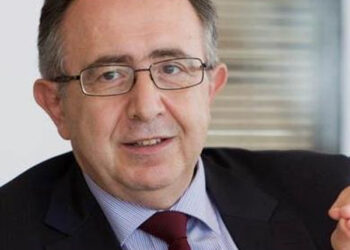إيران: دولة متهالكة، شرعية متآكلة، ونظام يتصلّب