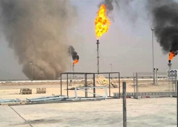 اصطدام طائرة مسيّرة بناقلة نفط في ميناء البصرة.. واستمرار عمليات التصدير دون توقف