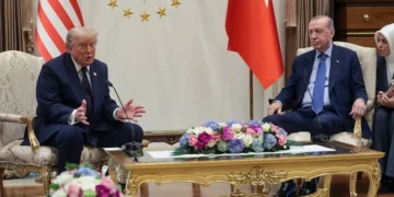 ترامب من قمة الناتو: واشنطن لا تحتاج هرمز وتدرس إعادة انتشار قواتها في أوروبا