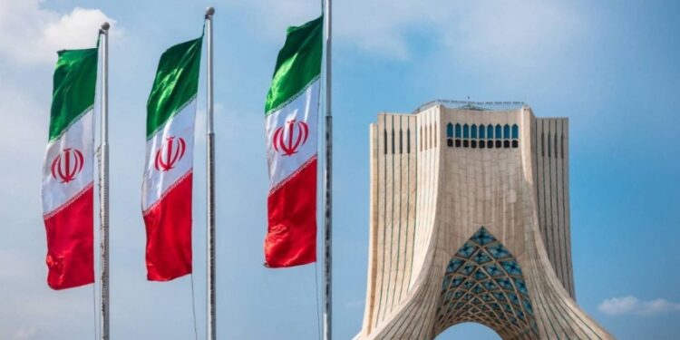 إيران تدين الضربات الأميركية السعودية على مقرات الحشد الشعبي وتعدها انتهاكاً لسيادة العراق