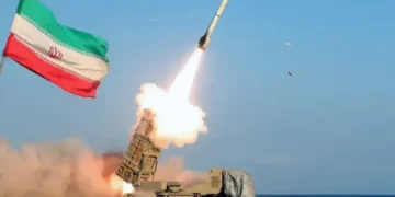 الحرس الثوري يعلن استهداف قواعد أميركية في الأردن والكويت وسط تصاعد المواجهة مع واشنطن