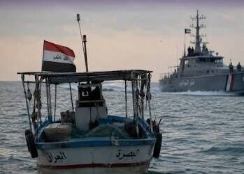 عودة الصيادين العراقيين من الكويت إلى البصرة.. جثمان أحدهم ومصاب يكشفان تعقيدات الحادث الحدودي