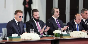 باريس ودمشق تفتحان صفحة اقتصادية جديدة.. لجان مشتركة لإعادة الإعمار