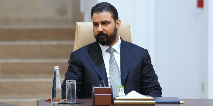 الزيدي يعلّق زيارته إلى الرياض بعد الضربات على مواقع للحشد الشعبي