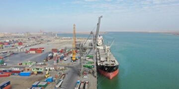 الإيرادات غير النفطية ترتفع إلى 16% من موازنة العراق.. هل يبدأ الاقتصاد بالخروج من عباءة النفط؟