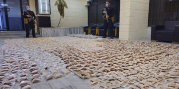 شبكات عابرة للحدود تستهدف الشباب العراقي عبر الفضاء الرقمي
