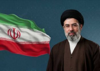 مجتبى خامنئي: القصاص لدماء والدي “حتمي”.. ويشكر العراقيين والإيرانيين على التشييع المليوني