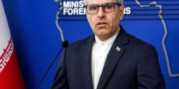 تصعيد سياسي جديد.. طهران تتهم أميركا بتهديد أمن الملاحة