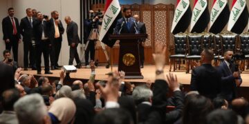 من الخلاف على الأسماء إلى الصراع الإيراني الأمريكي.. توقعات بتأجيل التصويت على الوزارات الشاغرة مجدداً