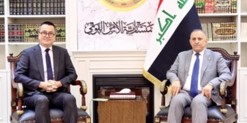 العراق وفرنسا يؤكدان دعم الحوار وخفض التصعيد.. بغداد تجدد تمسكها بالقرار السيادي والعلاقات المتوازنة
