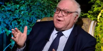 نفط كثير والتزامات أكبر.. لماذا وصف مظهر محمد صالح موازنة 2026 بالأصعب؟