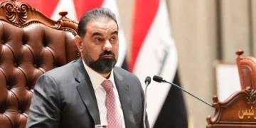 رئيس البرلمان يطمئن الشارع العراقي: لا صدام مع الفصائل وحصر السلاح لا يحتاج إلى قانون