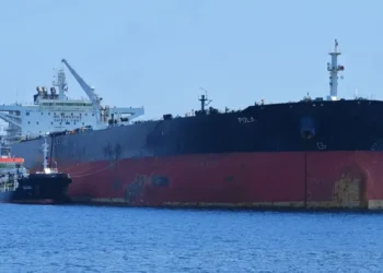 العراق يعلن البراءة من ناقلة نفط خاضعة للعقوبات: لا علاقة تعاقدية معها