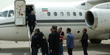 وزير الخارجية الإيراني يصل النجف للمشاركة في مراسم الزيارة