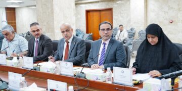 النفط العراقي بين هرمز وشبهات الفساد.. لماذا ترفض “سومو” الناقلات الوطنية ؟