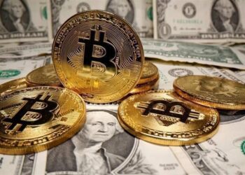 بيتكوين تهبط دون 63 ألف دولار.. تعثر التشريعات الأميركية ونتائج الشركات يضغطان على سوق العملات المشفرة