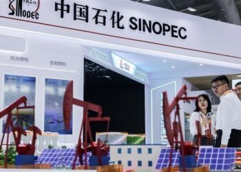 أرباح “سينوبك” تقفز 19.3% رغم اضطراب أسواق النفط وأزمة شرق المتوسط