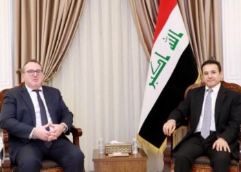 ‏القائم بالأعمال الأمريكي يواصل جولته الوداعية.. التقى الأعرجي وأكدا دعم أمن العراق واستقراره وسيادته