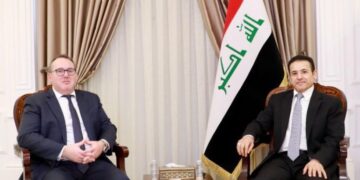 ‏القائم بالأعمال الأمريكي يواصل جولته الوداعية.. التقى الأعرجي وأكدا دعم أمن العراق واستقراره وسيادته