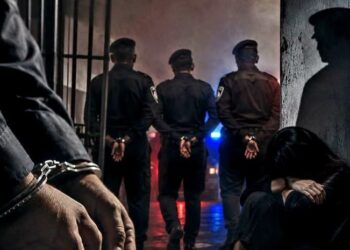 أحكام بالسجن والطرد من الخدمة بحق منتسبين في قضية الاعتداء على موقوفة بالديوانية