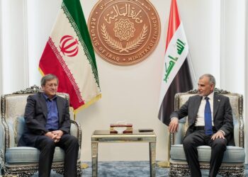 وزير المالية يذكر محافظ البنك المركزي الإيراني: إغلاق هرمز ترك آثاراً سلبية على الاقتصاد العراقي