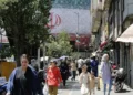 شلل نفطي شبه كامل.. سياسة “الخنق الاقتصادي” تدفع إيران إلى حافة الانفجار