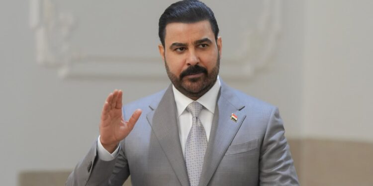 الزيدي: الكهرباء أولوية استثنائية.. ولا خطوط حمراء في ملاحقة الفاسدين
