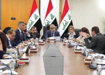 المالية النيابية تفتح ملف العجز والرواتب.. البنك المركزي أمام أسئلة الاستقرار النقدي