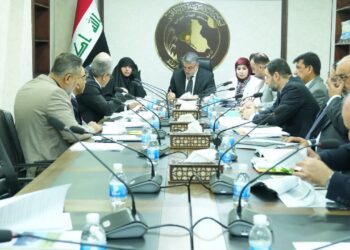 الكهرباء النيابية تفتح ملف المشاريع المتوقفة.. رقابة على محطات الإنتاج والدورات المركبة