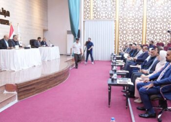 مجلس البصرة يعيد رسم خريطة الإدارة المحلية.. تغييرات تطال قيادات الأقضية والنواحي