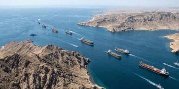 العراق يطرح عطاءات نفطية نادرة للتحميل من داخل هرمز