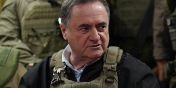 وزير الدفاع الإسرائيلي يدخل سوريا.. ودمشق تندد: انتهاك سافر لسيادتنا